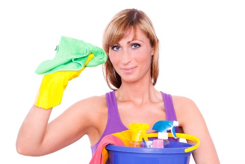 Airbnb cleaner preparing a guest-ready flat in Islington