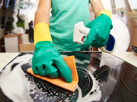 Careful cleaning of stone and render on an Islington property